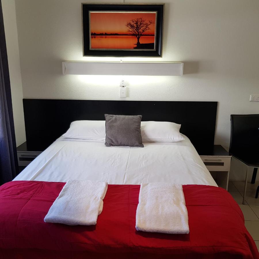 Motel Lodge Rockhampton Luaran gambar